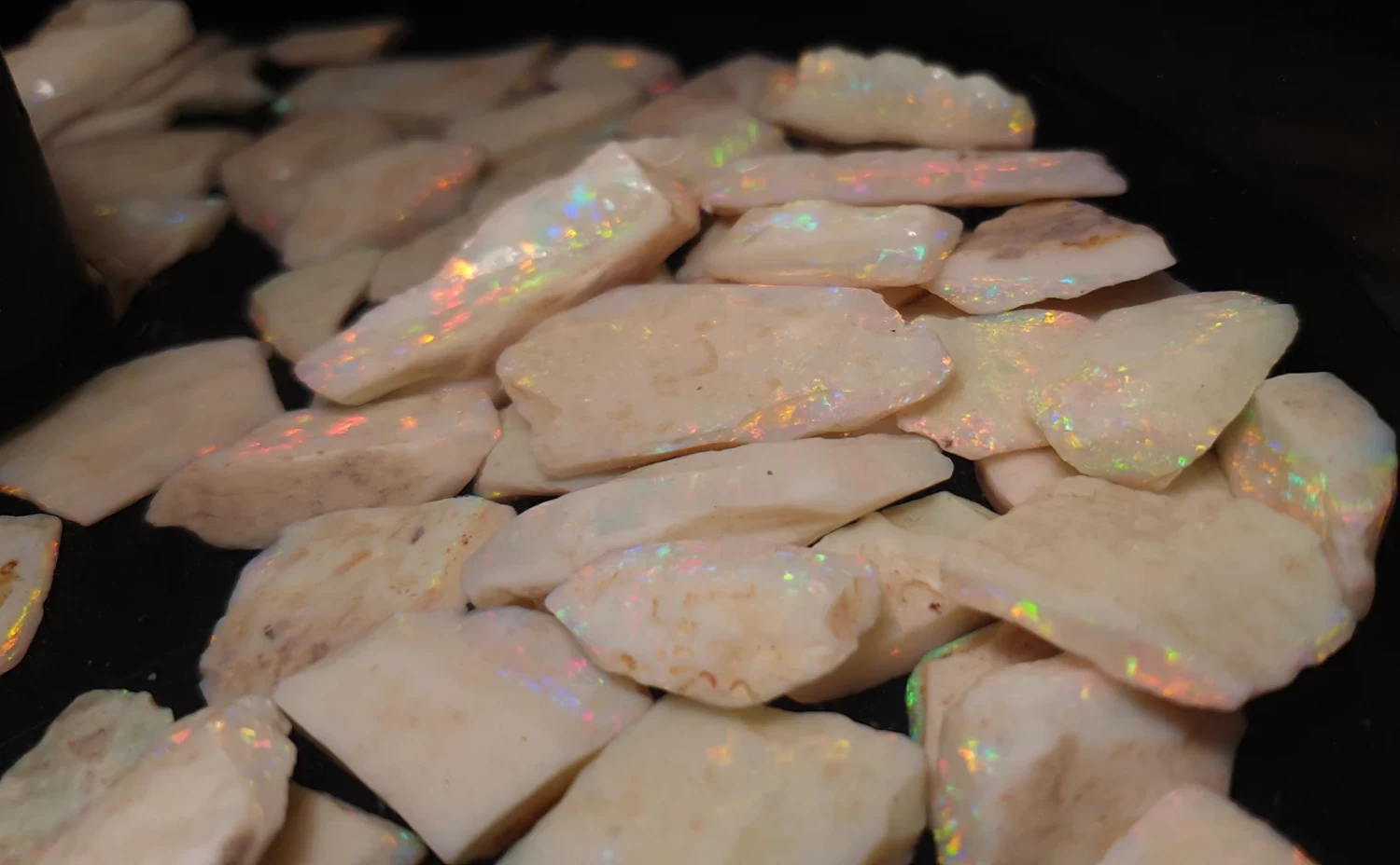 COOBER PEDY OPAL ROUGH